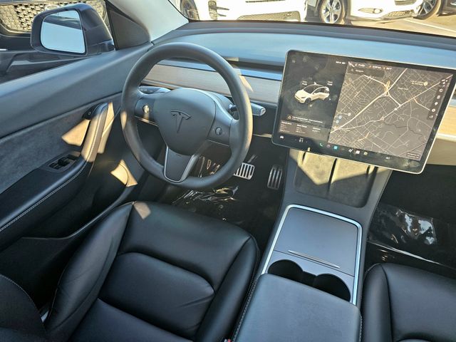 2021 Tesla Model Y Long Range Image 19 of 38