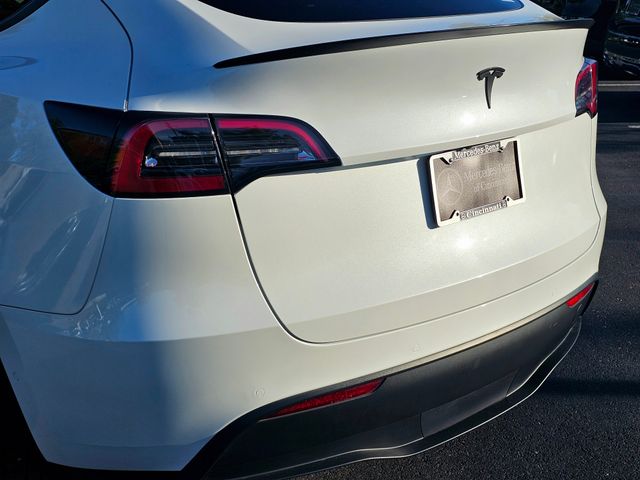 2021 Tesla Model Y Long Range Image 31 of 38