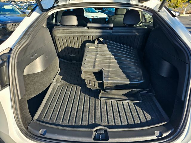 2021 Tesla Model Y Long Range Image 10 of 38