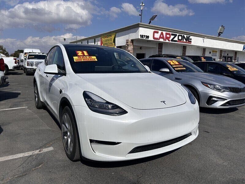 Vehicle image 9 of 100