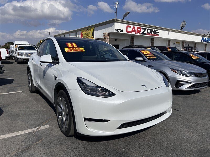 Vehicle image 11 of 100