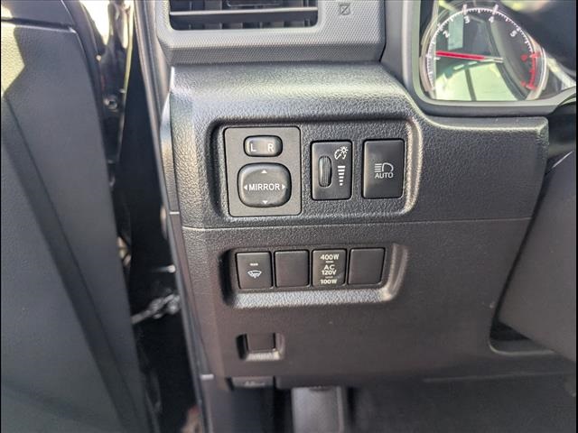 Vehicle image 16 of 23