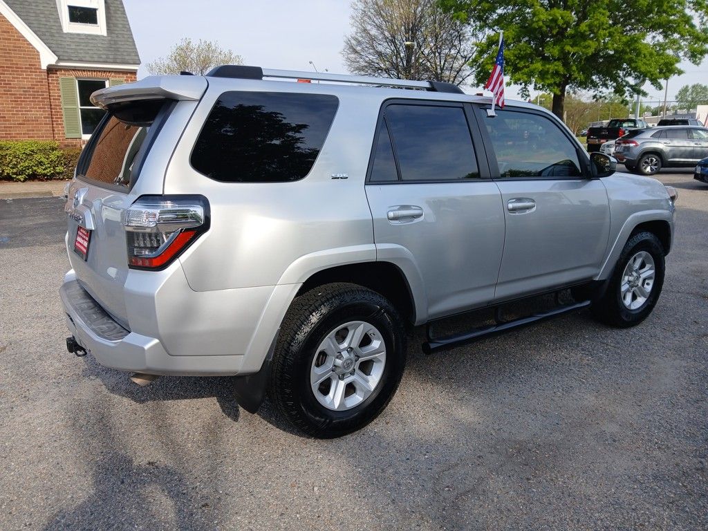 Vehicle image 5 of 28