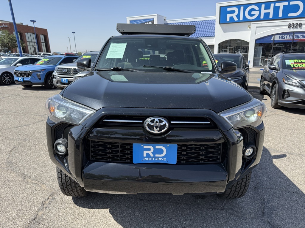 Vehicle image 2 of 31