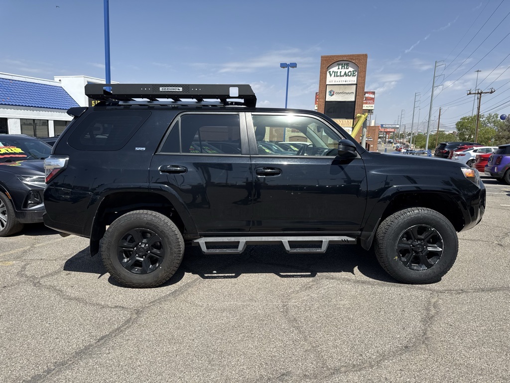 Vehicle image 4 of 31