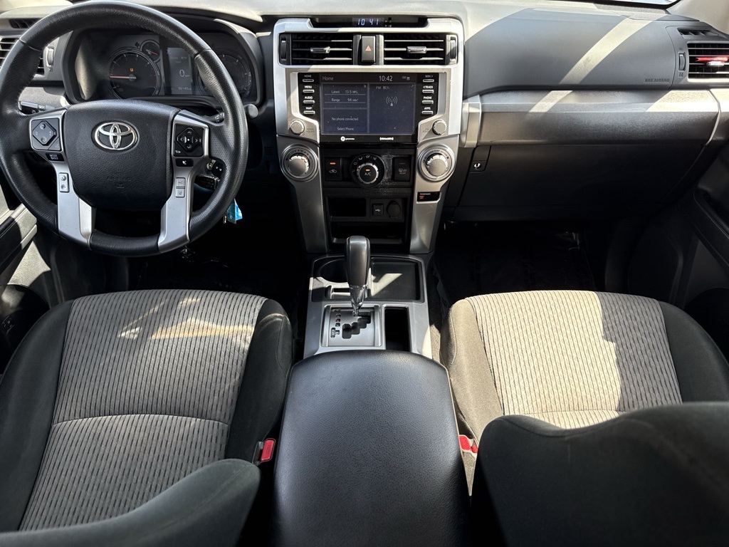 Vehicle image 20 of 31