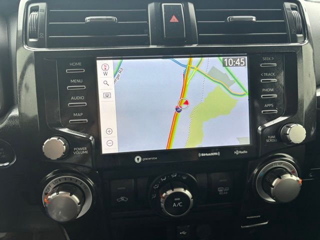 Vehicle image 20 of 28