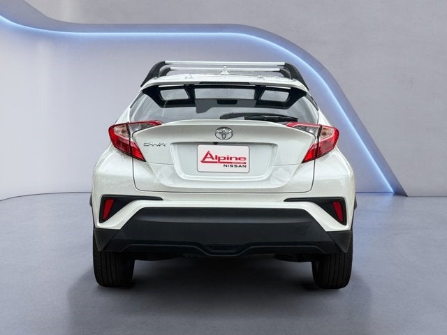 Vehicle image 8 of 31