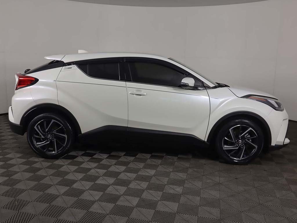 Vehicle image 6 of 49