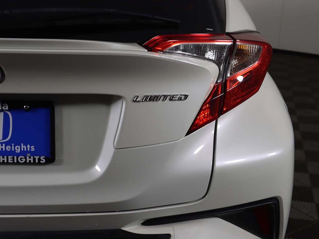 Vehicle image 18 of 49