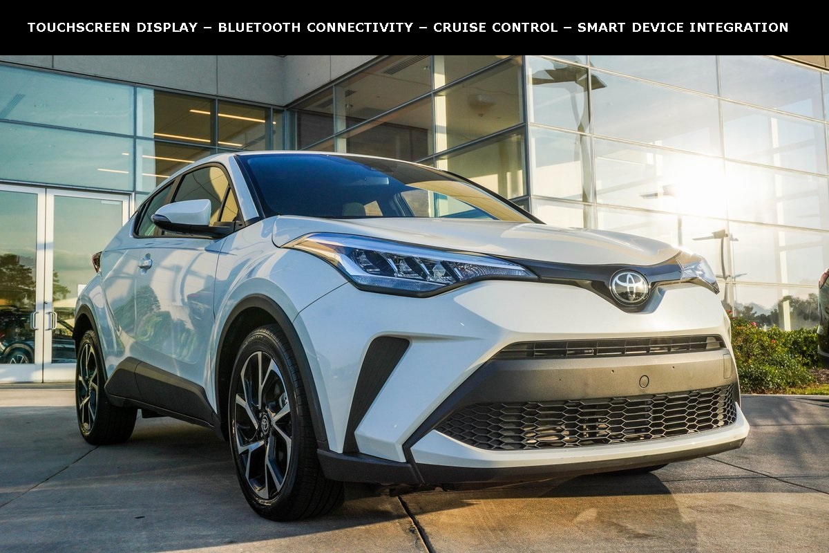 2021 Toyota C-HR XLE Image 4 of 29