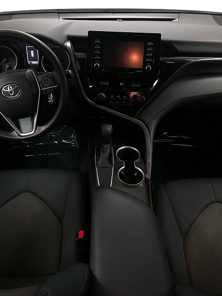 Vehicle image 14 of 28