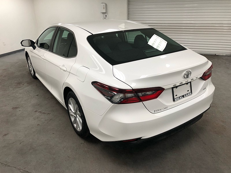 Vehicle image 8 of 28