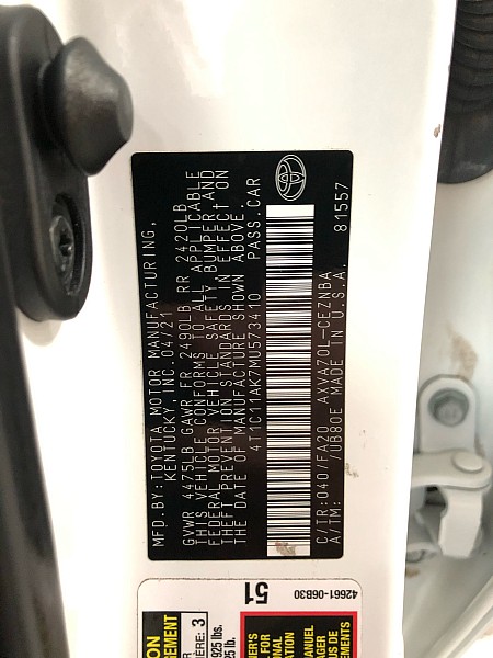 Vehicle image 27 of 28