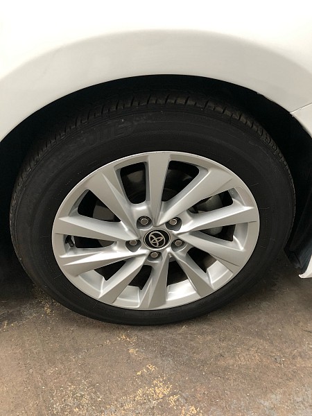 Vehicle image 26 of 28
