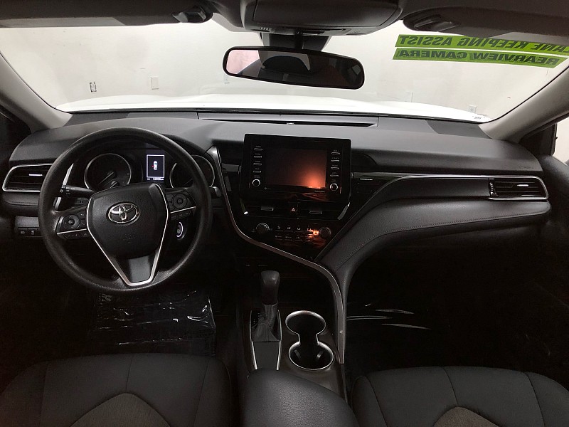 Vehicle image 13 of 28