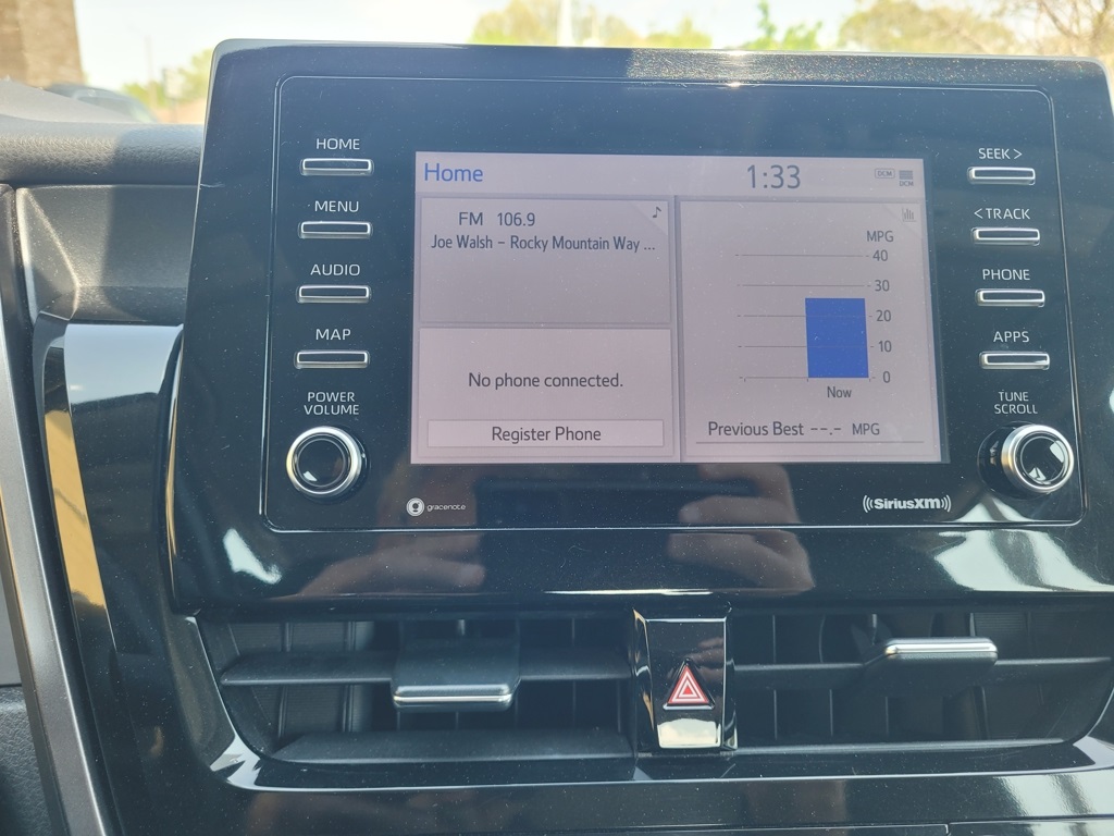 Vehicle image 16 of 19