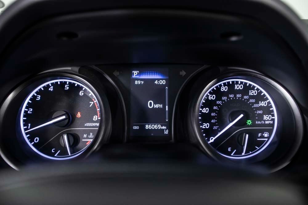 Vehicle image 16 of 38