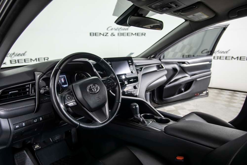 Vehicle image 12 of 38