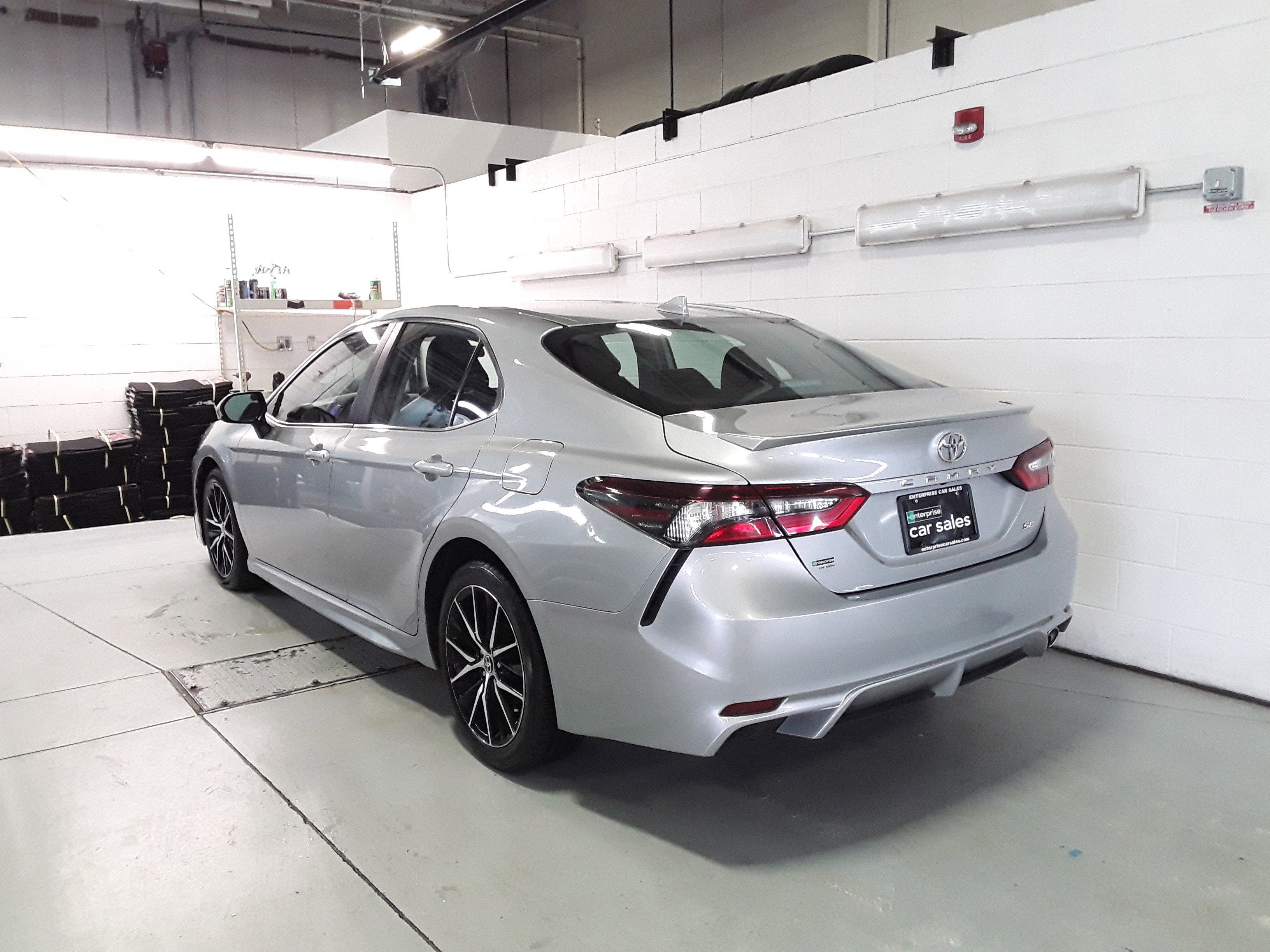Vehicle image 5 of 29