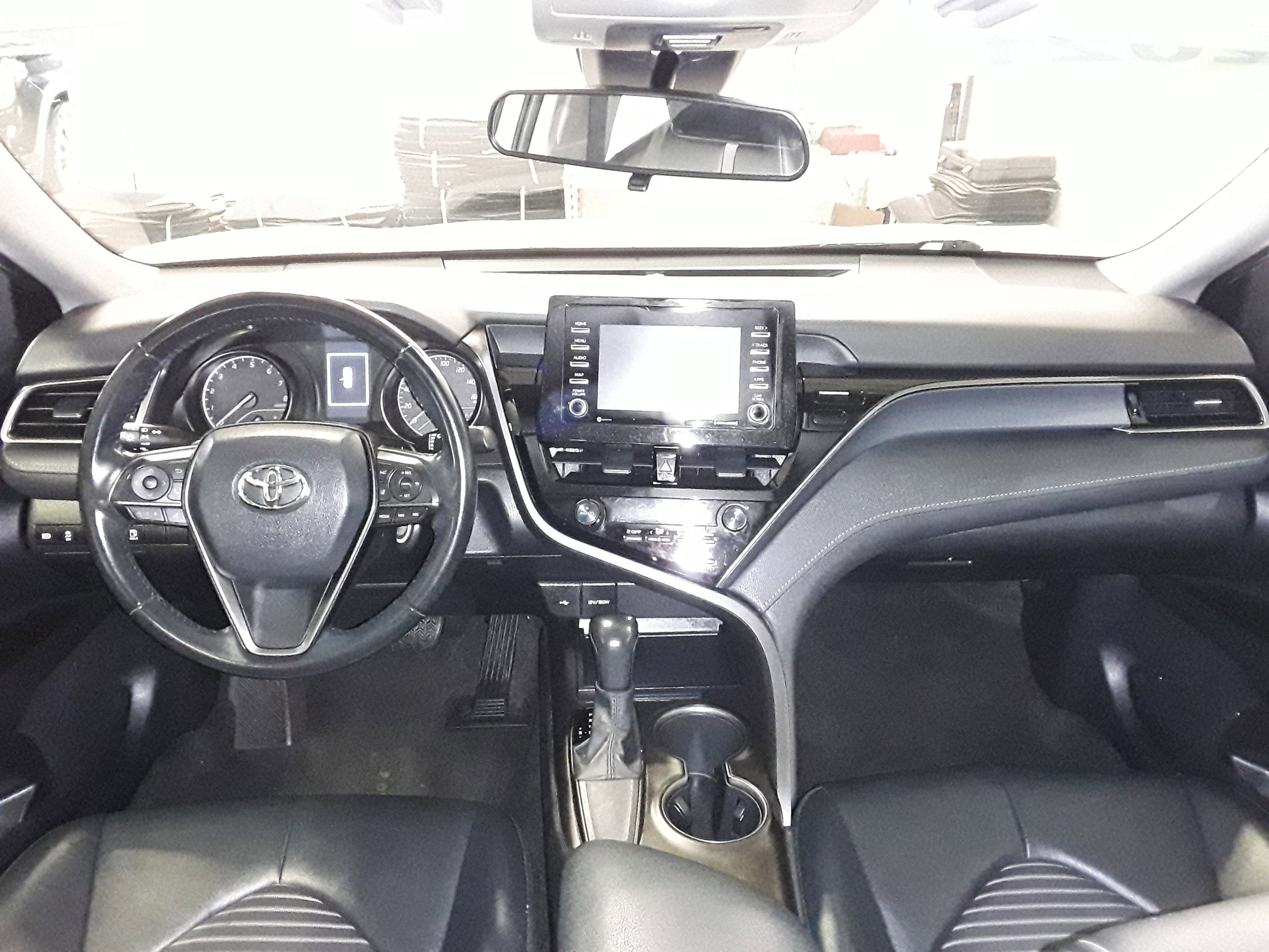 Vehicle image 11 of 29