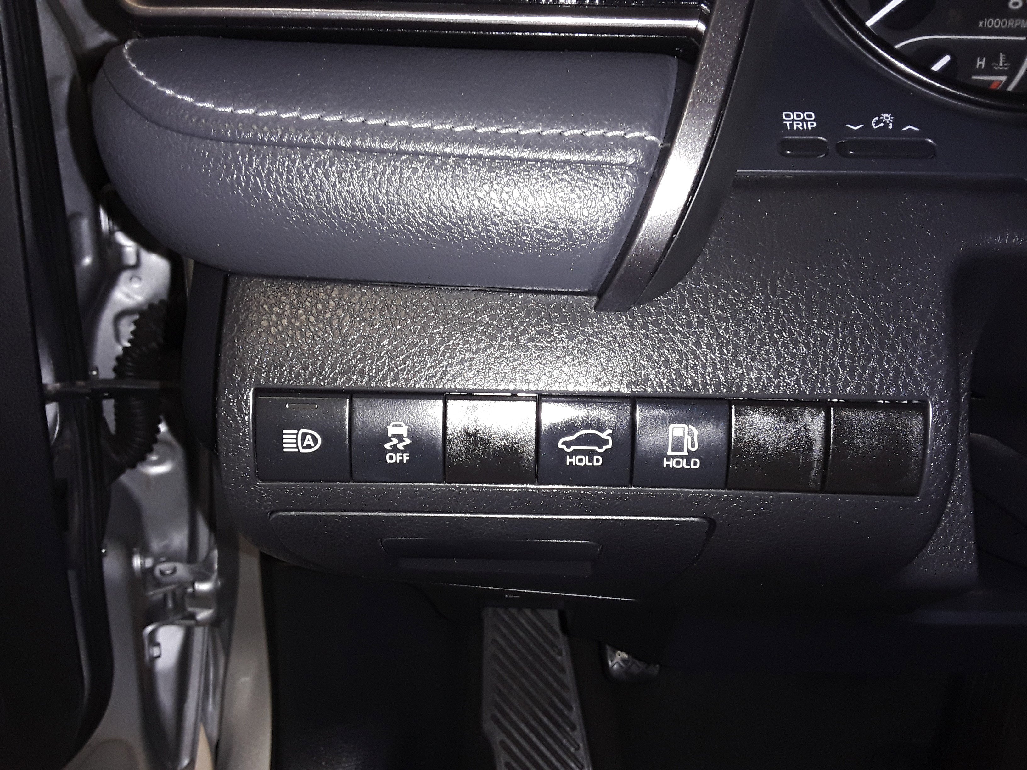 Vehicle image 16 of 29