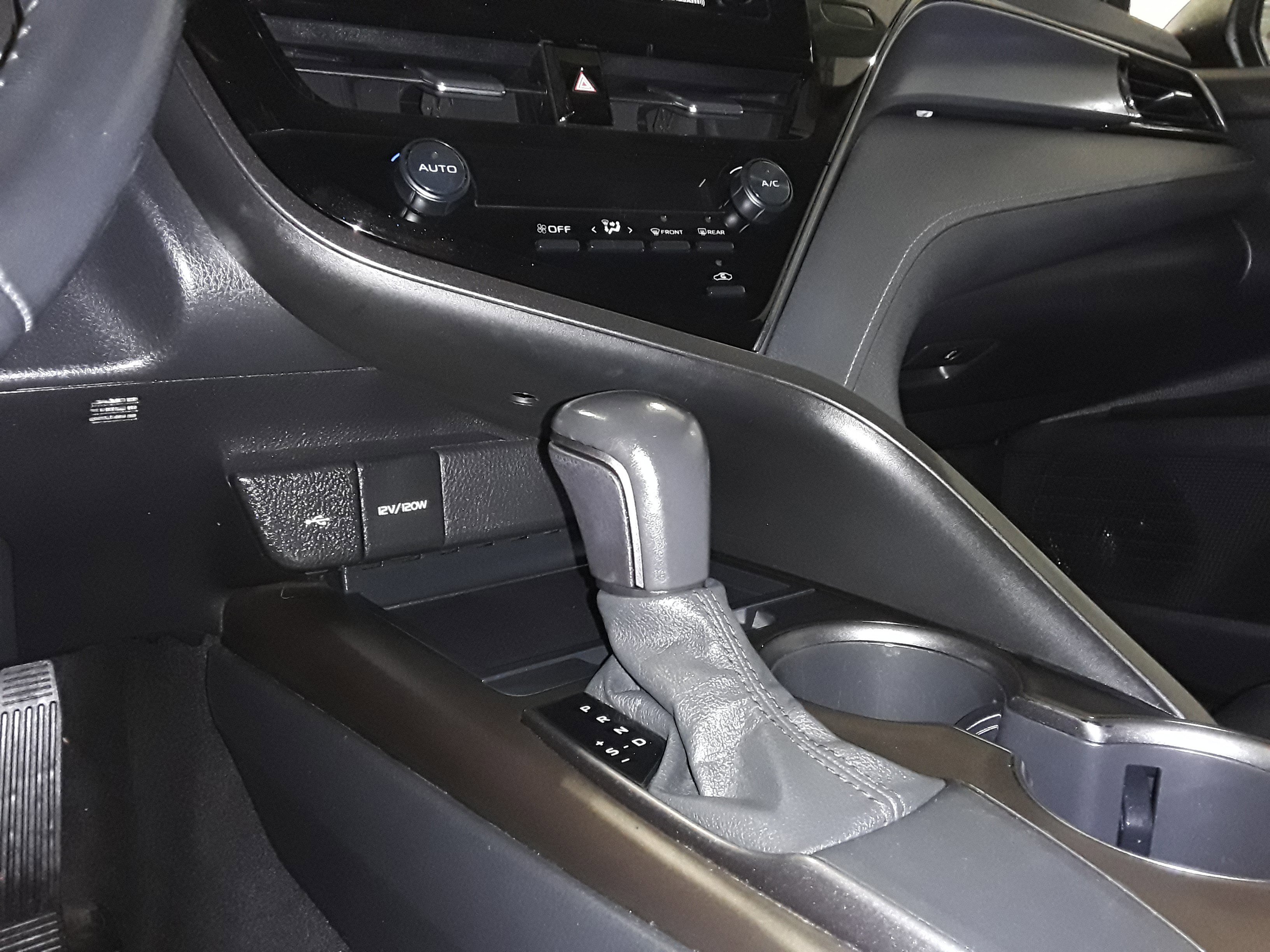 Vehicle image 15 of 29