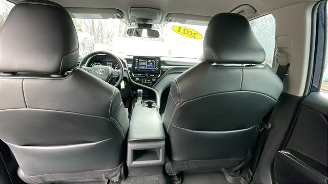 Vehicle image 32 of 34