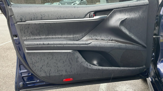 Vehicle image 29 of 34
