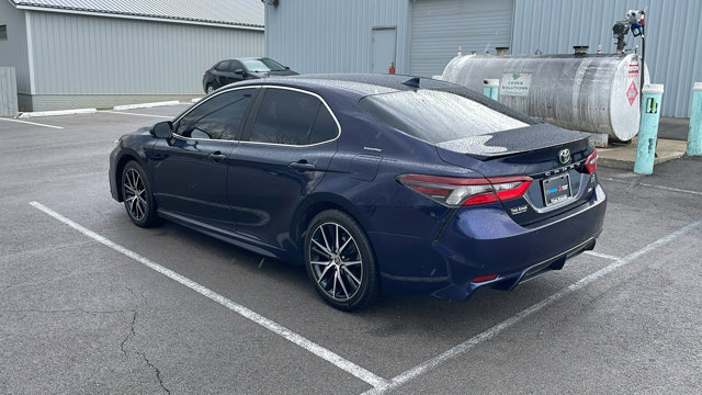 Vehicle image 7 of 34