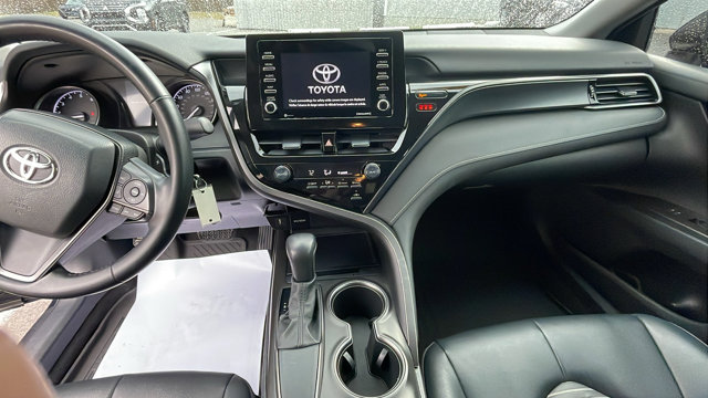 Vehicle image 16 of 34