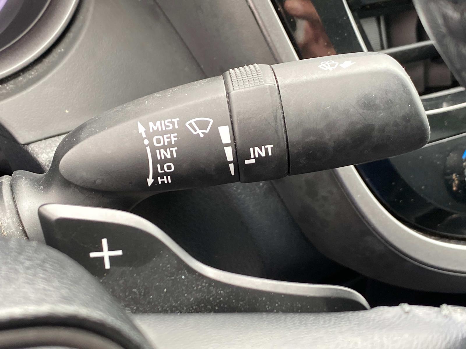 Vehicle image 18 of 27