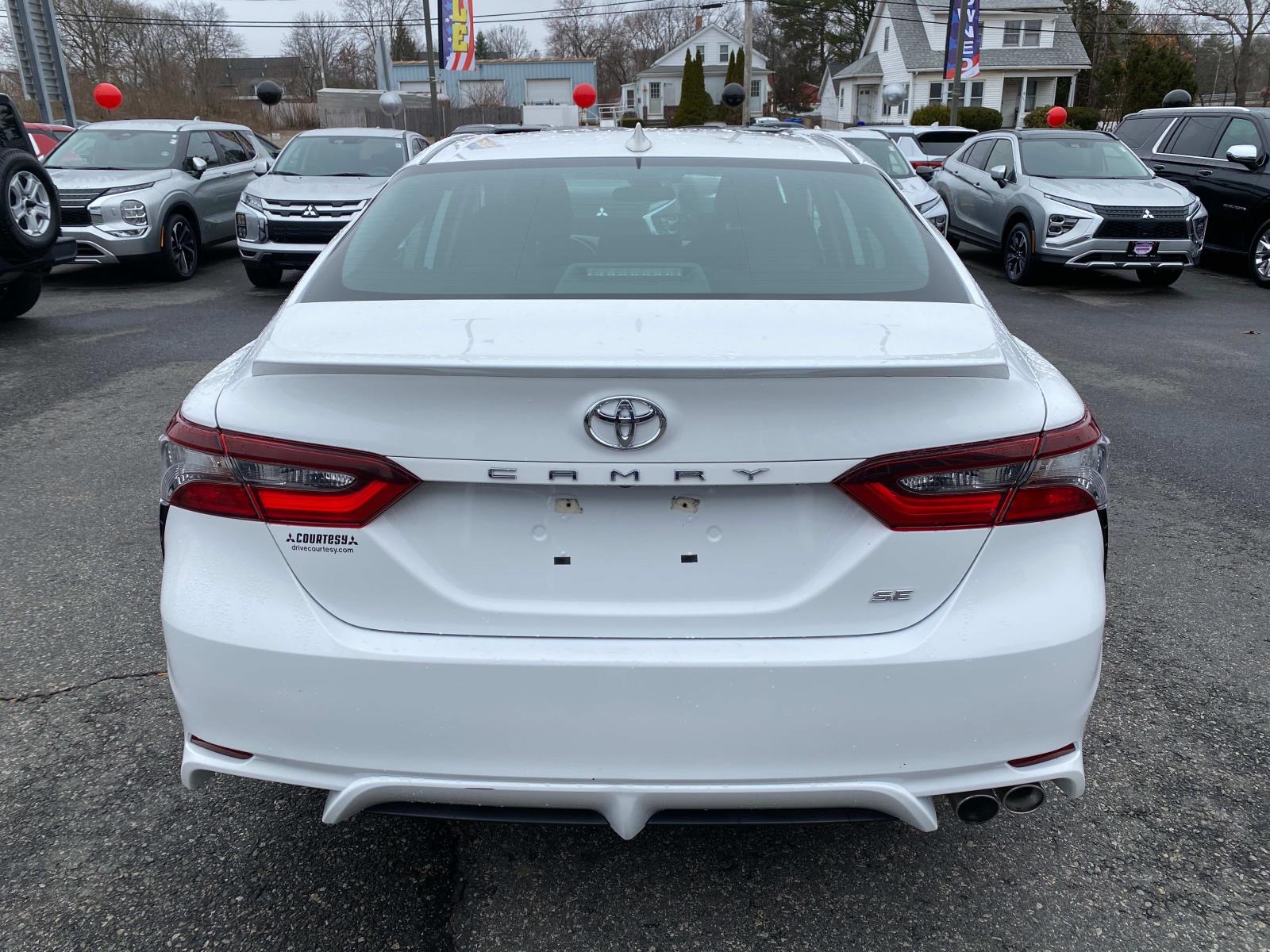 Vehicle image 5 of 27