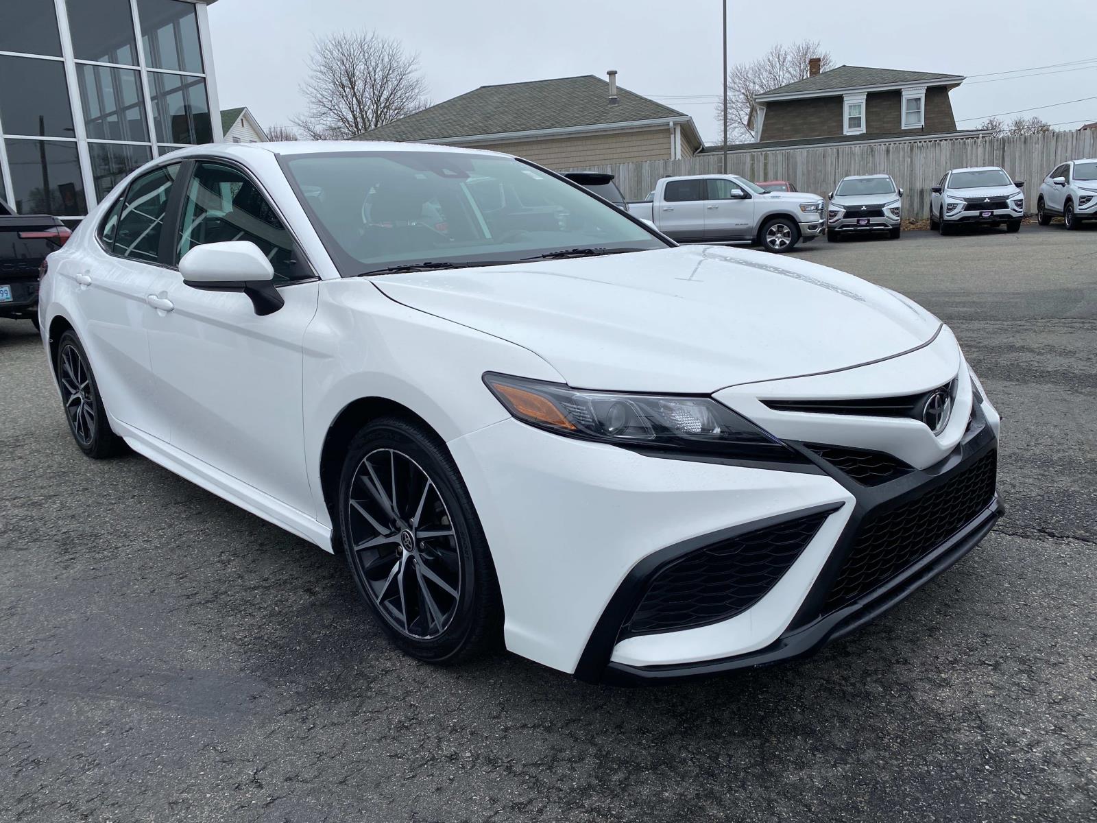 Vehicle image 6 of 27