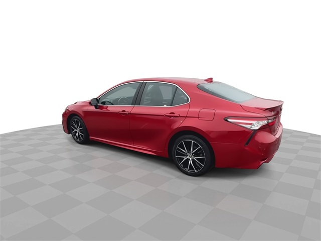Vehicle image 11 of 32
