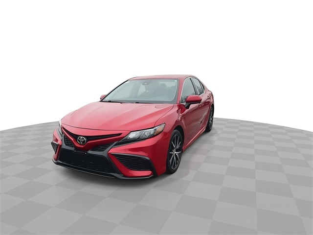 Vehicle image 3 of 32
