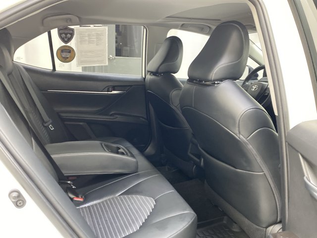 Vehicle image 25 of 37