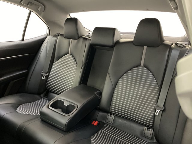 Vehicle image 10 of 37