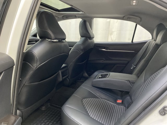 Vehicle image 11 of 37