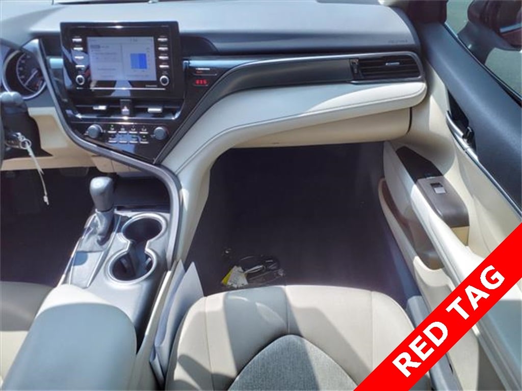Vehicle image 13 of 25