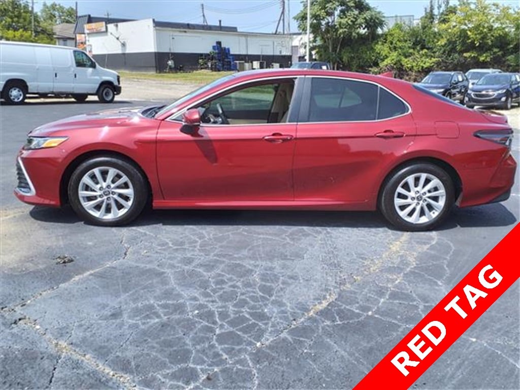 Vehicle image 2 of 25