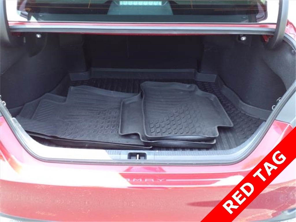 Vehicle image 9 of 25