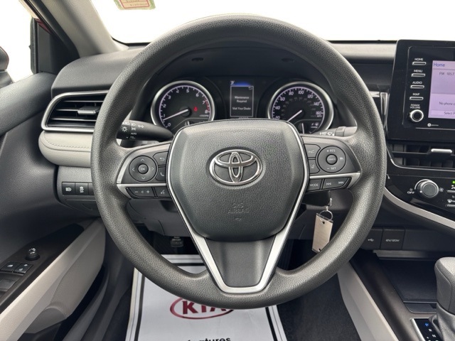 Vehicle image 12 of 15
