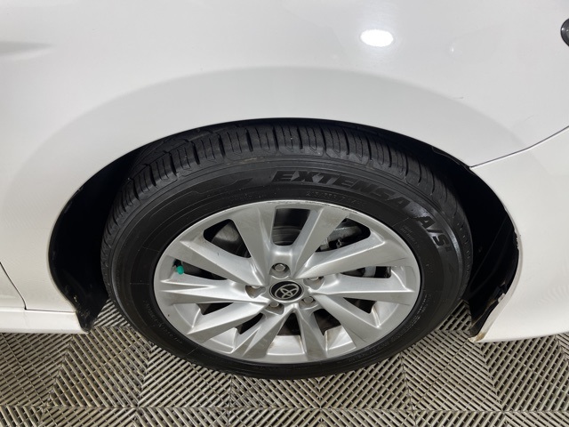 Vehicle image 11 of 41