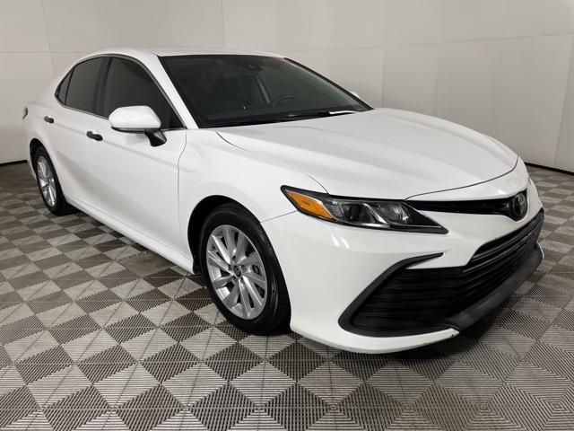 Vehicle image 6 of 41
