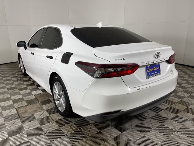 Vehicle image 8 of 41