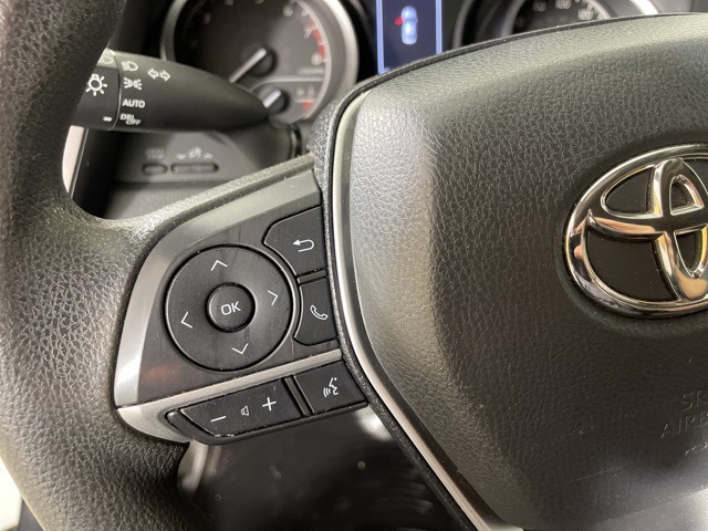 Vehicle image 18 of 41