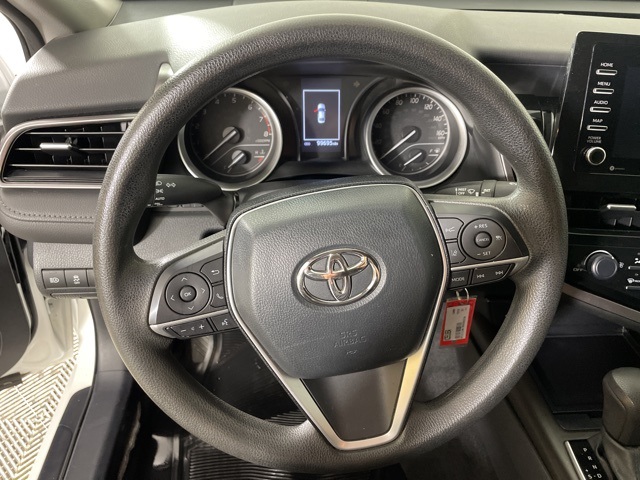 Vehicle image 17 of 41