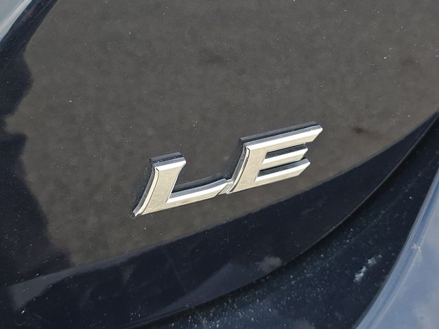 Vehicle image 24 of 32