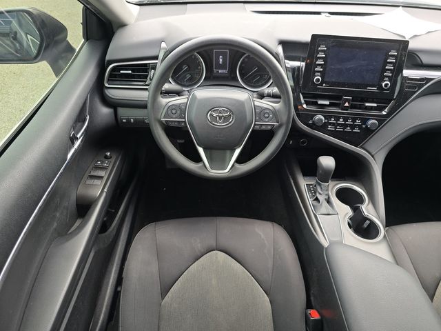 Vehicle image 29 of 32